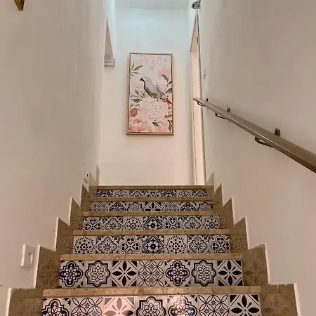 La Dependance 3* 쉴라