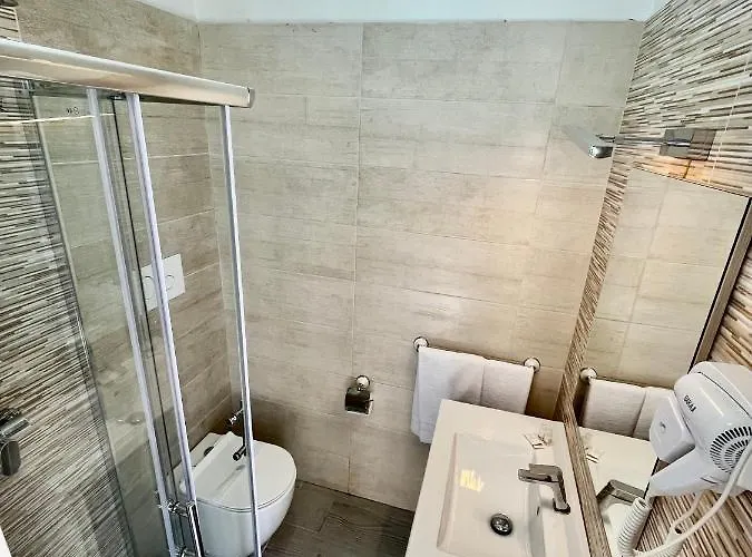 La Dependance 3* שילה