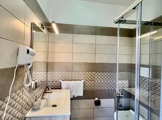 La Dependance 3* שילה